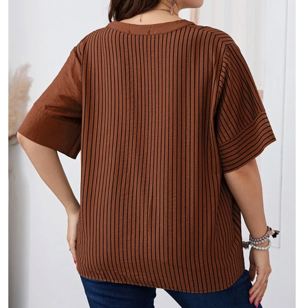 New Romanissa Brown & Black Stripe Short-Sleeve Notch Neck Top size 24-26 - Picture 2 of 11